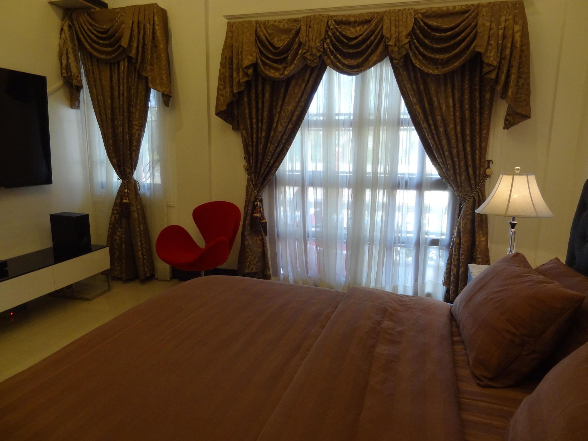The Executive Villa Inn & Suites Davao Stadt Exterior foto