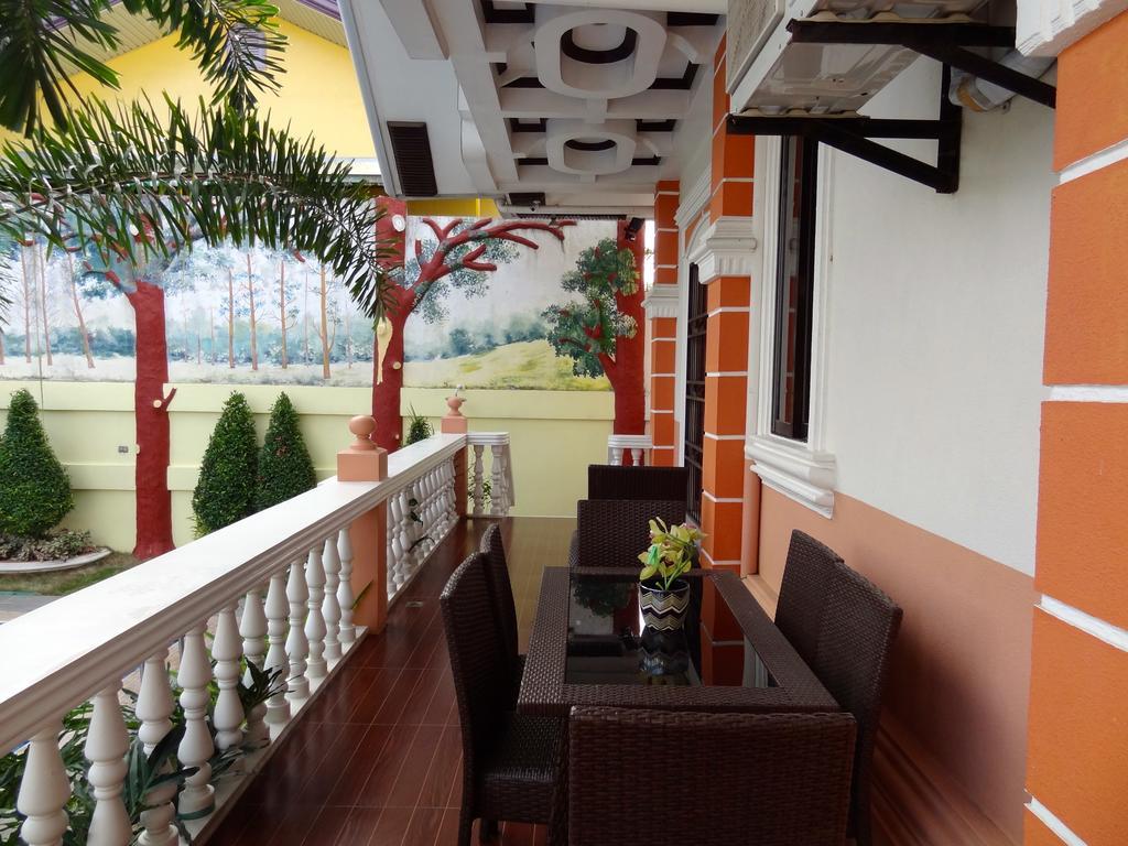The Executive Villa Inn & Suites Davao Stadt Exterior foto