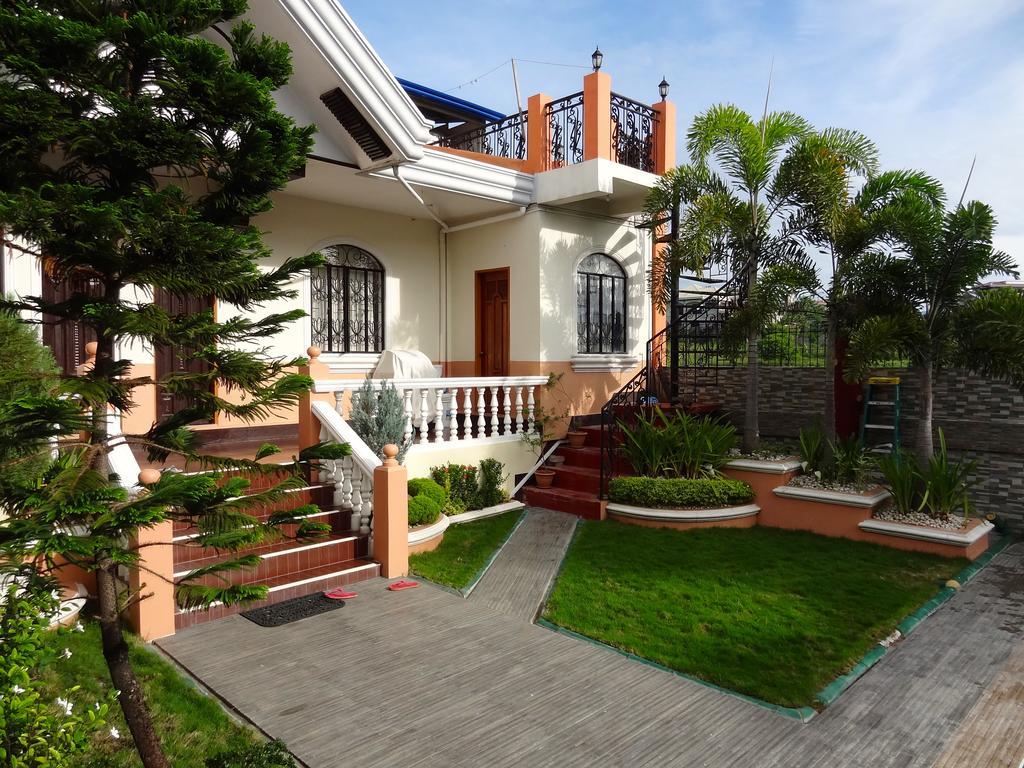 The Executive Villa Inn & Suites Davao Stadt Exterior foto