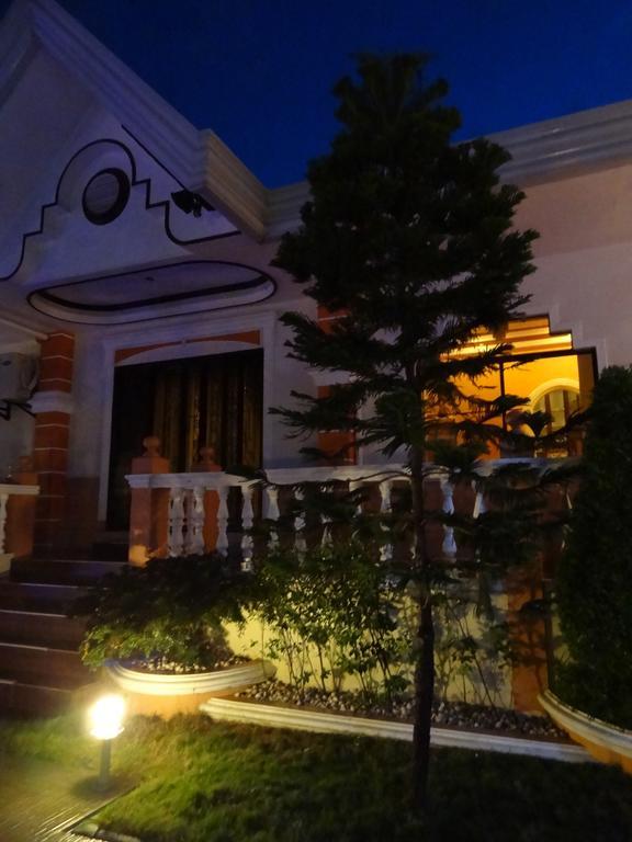 The Executive Villa Inn & Suites Davao Stadt Exterior foto